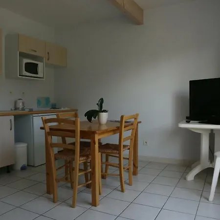 Les Alizes Apartment *